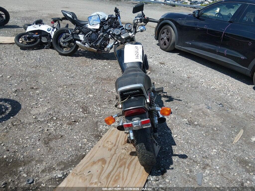 JH2PC1307EM009180 1984 HONDA VF500 photo no. 6