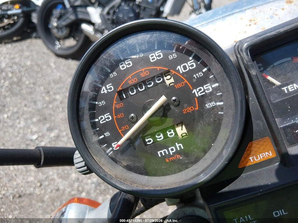 JH2PC1307EM009180 1984 HONDA VF500 photo no. 7