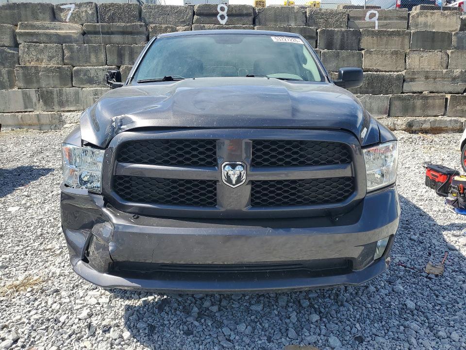 2018 RAM 1500 ST — Фото 5 из 12