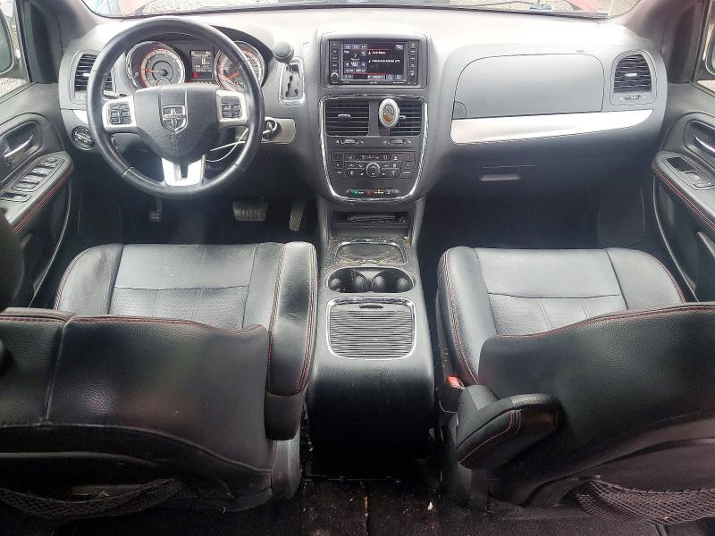 2017 DODGE GRAND CARAVAN GT — Фото 8 из 13