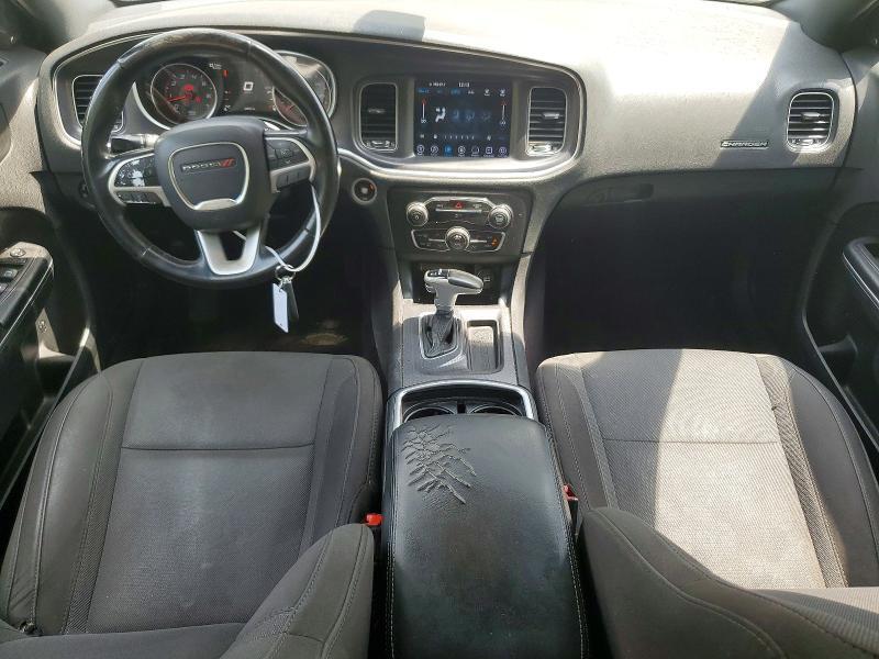 2017 DODGE CHARGER SXT — Фото 8 из 13
