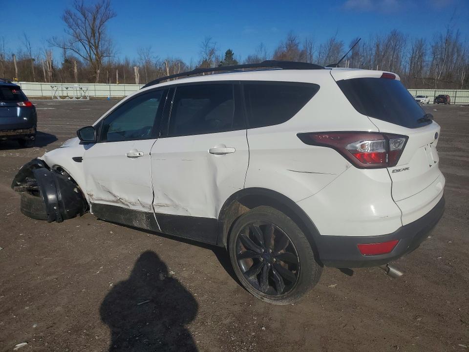 2017 FORD ESCAPE SE — Фото 2 из 13