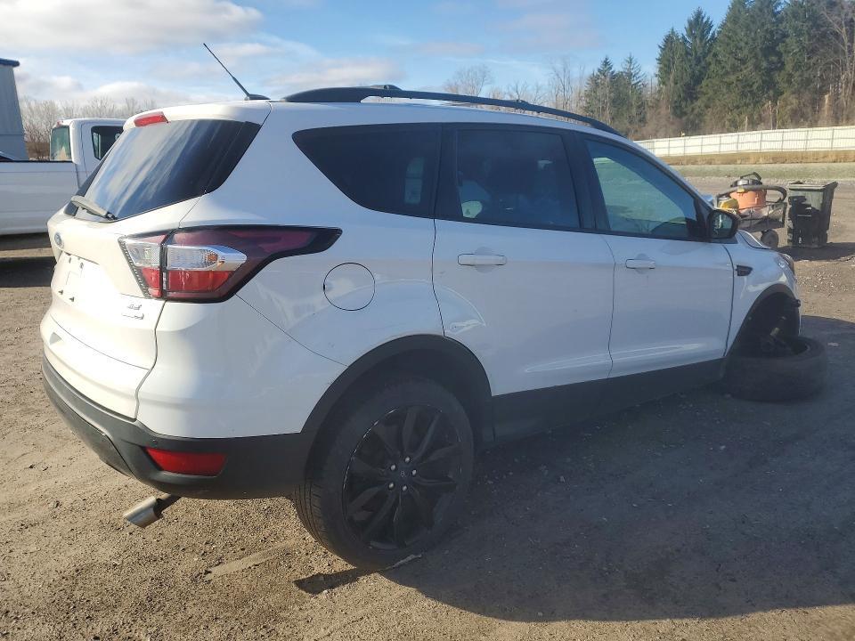 2017 FORD ESCAPE SE — Фото 3 из 13