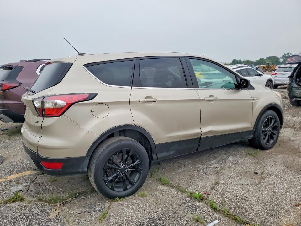 2017 FORD ESCAPE SE — Фото 3 из 13