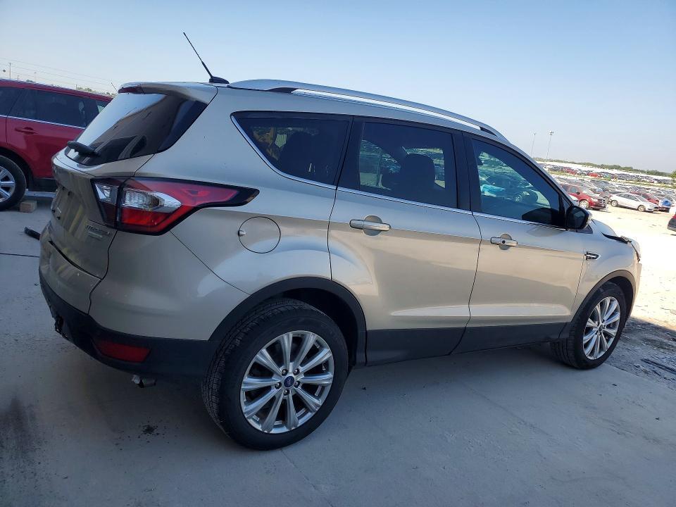 1FMCU0J95HUE72242 2017 FORD ESCAPE photo no. 3