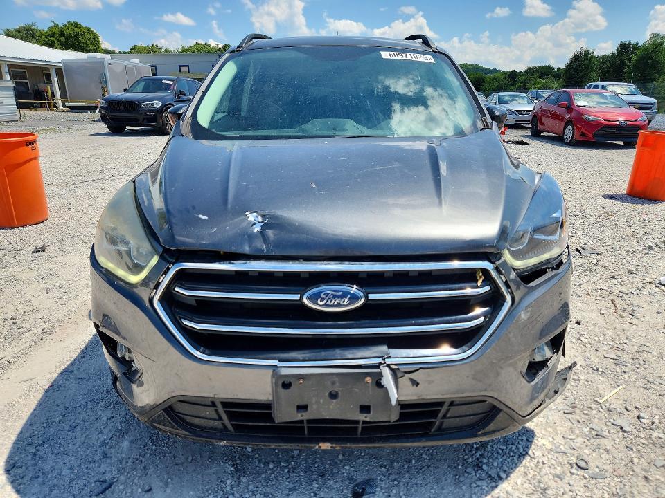 2017 FORD ESCAPE SE — Фото 5 из 13