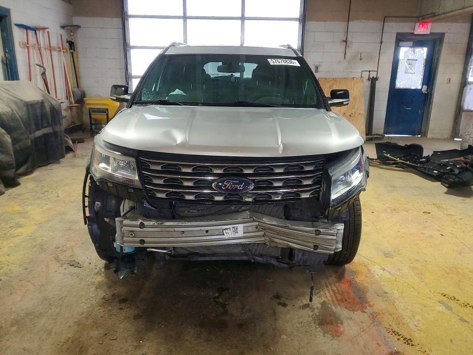 2017 FORD EXPLORER XLT — Фото 5 из 14