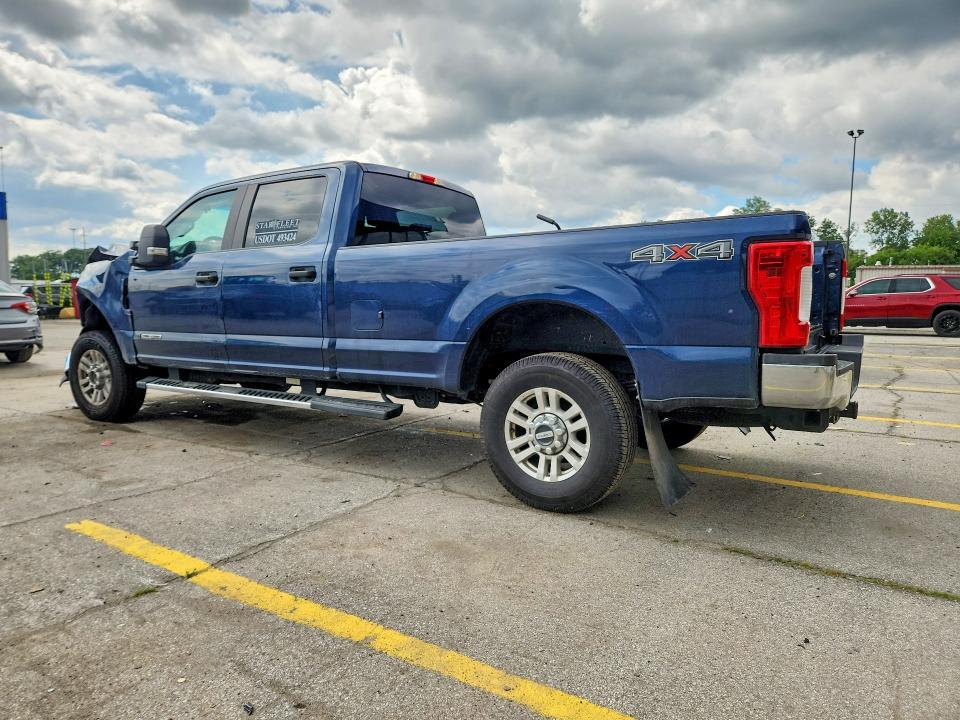 2017 FORD F250 SUPER DUTY — Фото 2 из 12