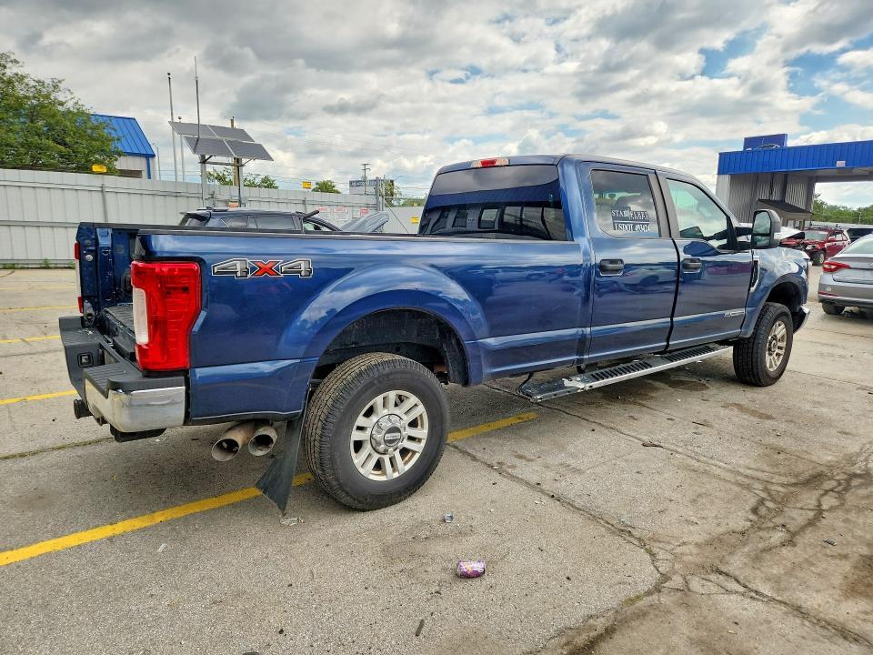 2017 FORD F250 SUPER DUTY — Фото 3 из 12