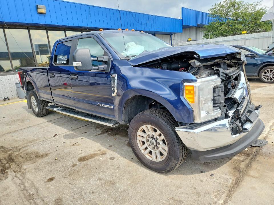 2017 FORD F250 SUPER DUTY — Фото 4 из 12