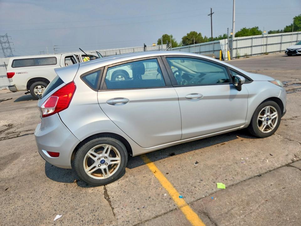 3FADP4EJ2HM146467 2017 FORD FIESTA photo no. 3