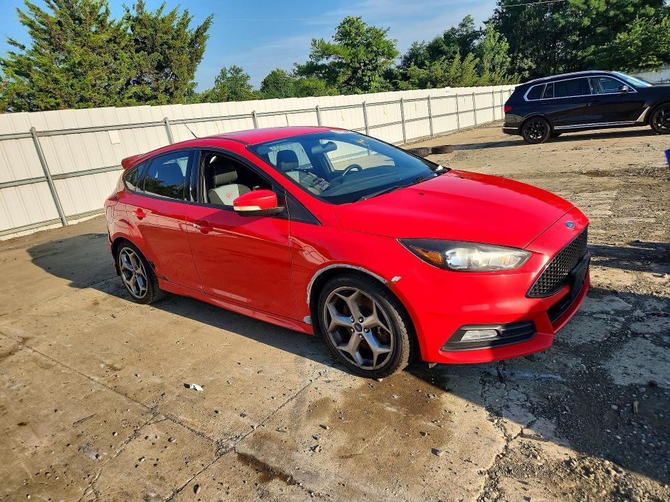 2017 FORD FOCUS ST — Фото 4 из 12