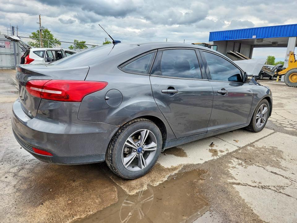 1FADP3FE0HL314345 2017 FORD FOCUS photo no. 3