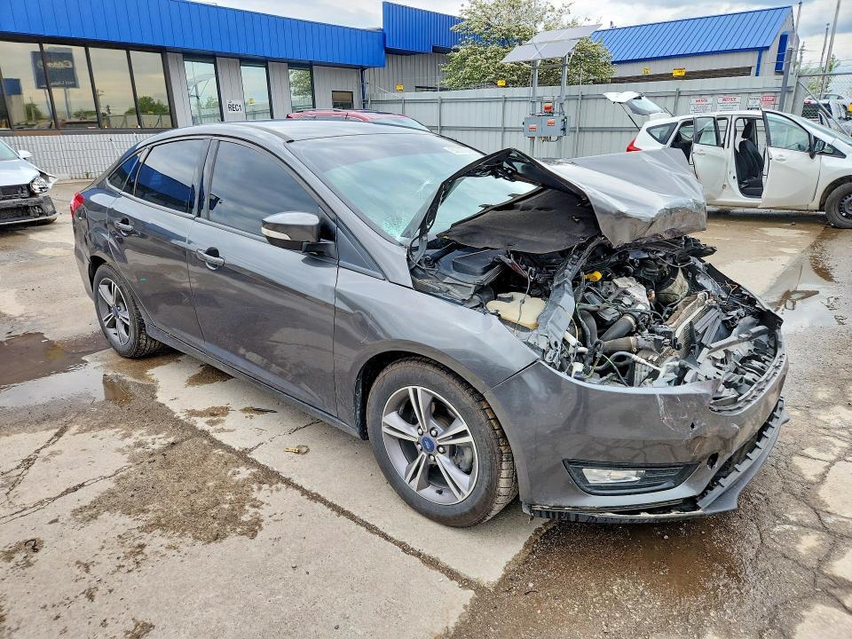 1FADP3FE0HL314345 2017 FORD FOCUS photo no. 4