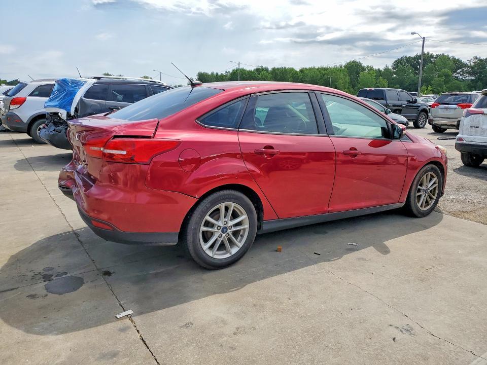 2017 FORD FOCUS SE — Фото 3 из 12