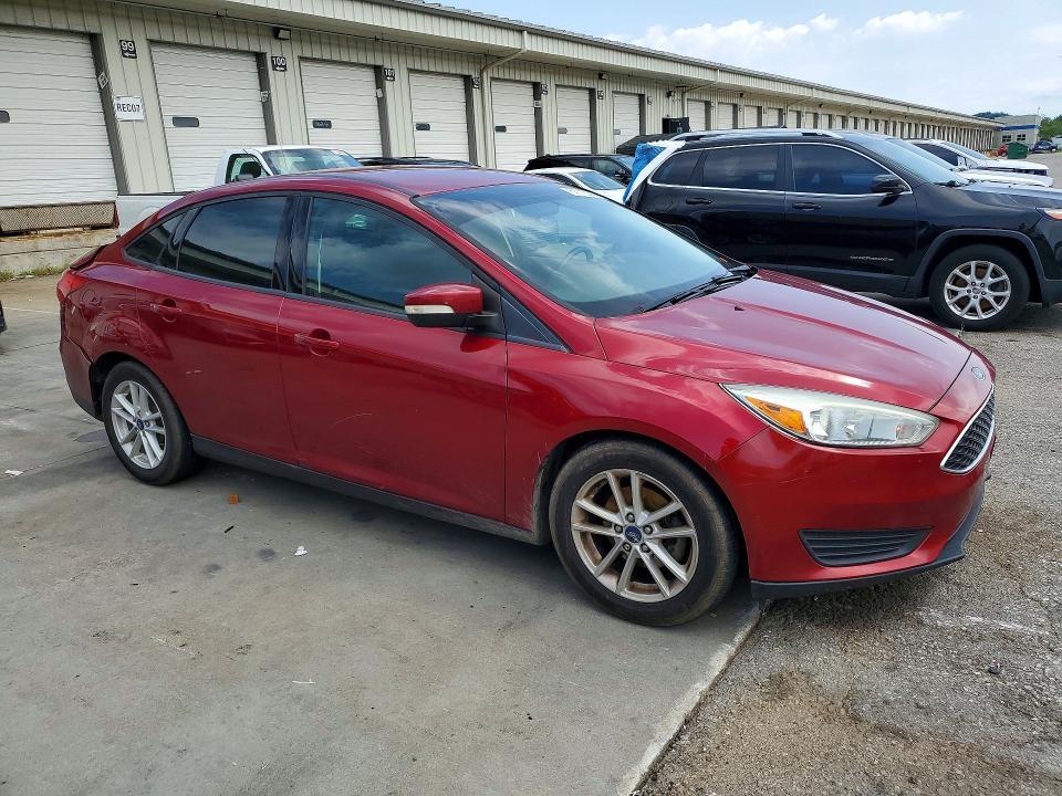 2017 FORD FOCUS SE — Фото 4 из 12