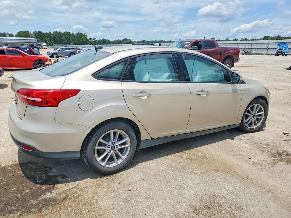 2017 FORD FOCUS SE — Фото 3 из 12