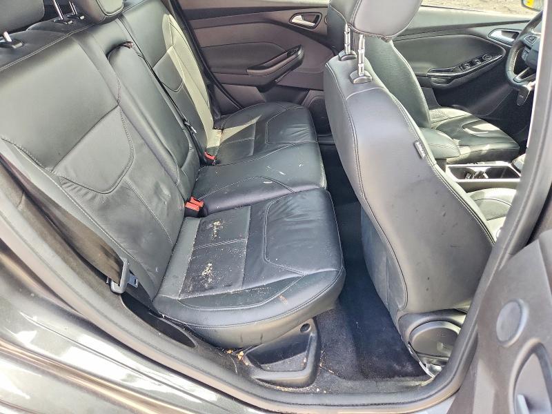 1FADP3N23HL279095 2017 FORD FOCUS photo no. 10