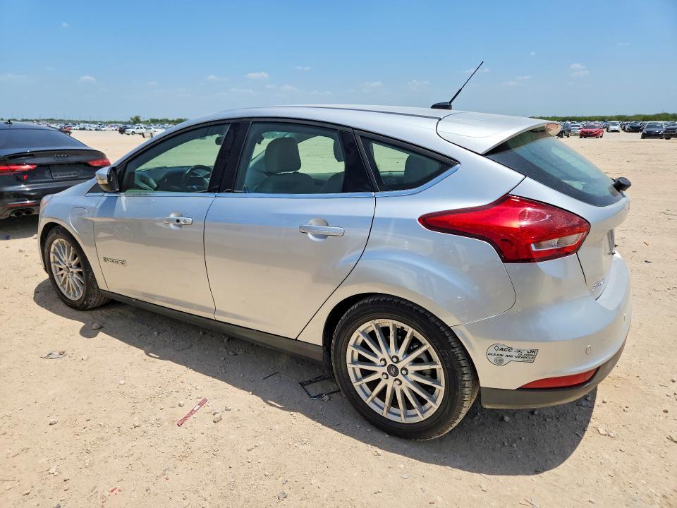 1FADP3R47HL343571 2017 FORD FOCUS photo no. 2