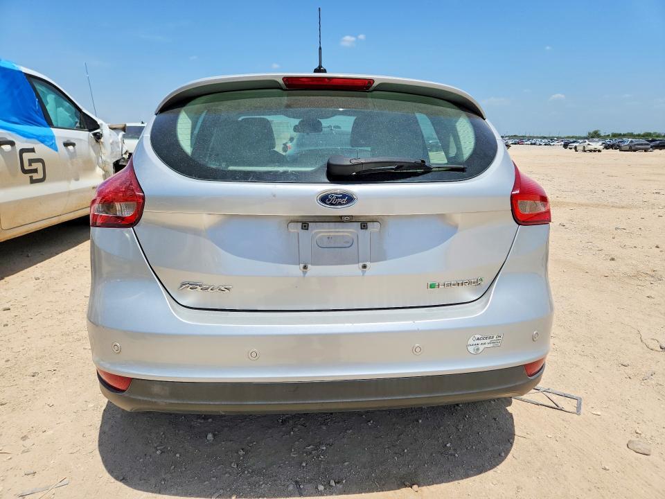 1FADP3R47HL343571 2017 FORD FOCUS photo no. 6