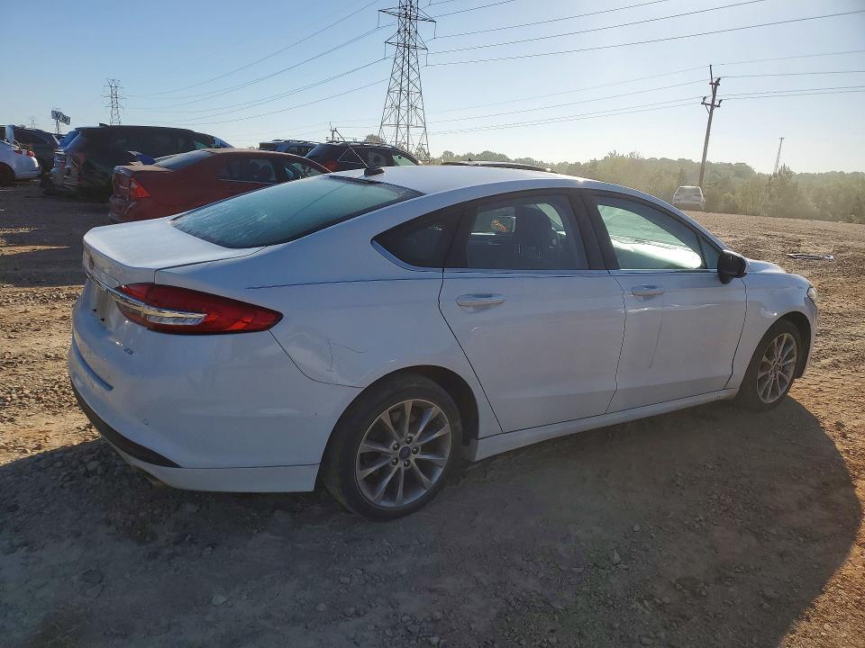 2017 FORD FUSION SE — Фото 3 из 12