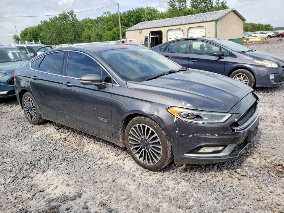 2017 FORD FUSION TITANIUM PHEV — Фото 4 из 12
