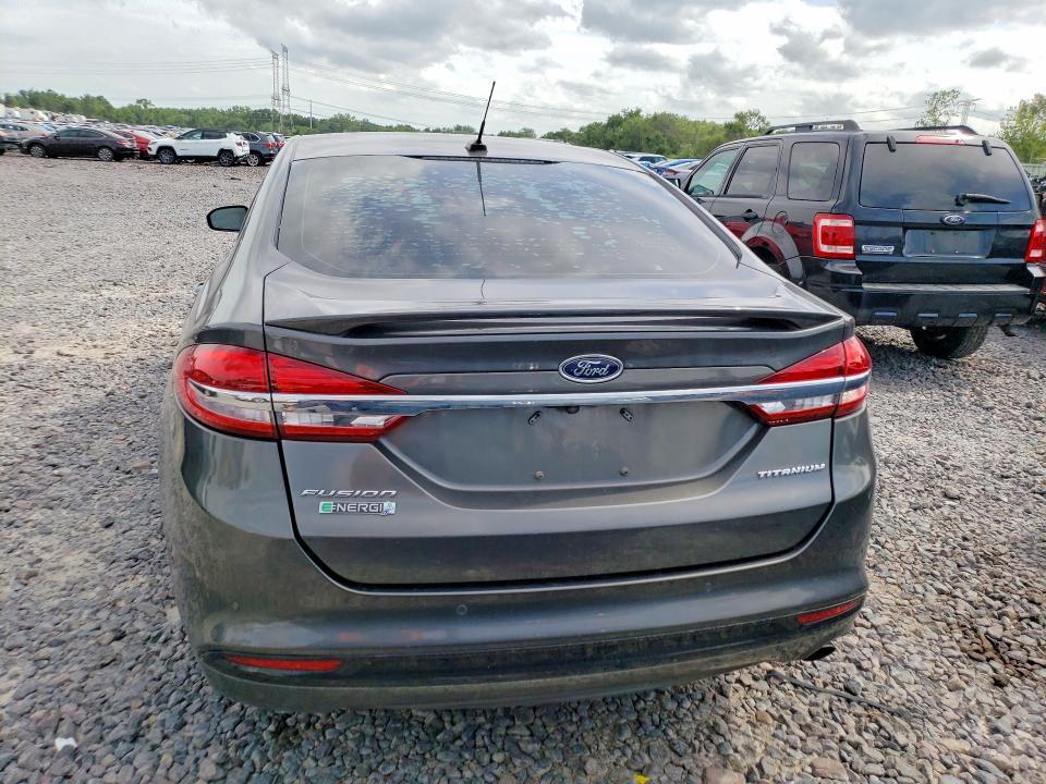 2017 FORD FUSION TITANIUM PHEV — Фото 6 из 12