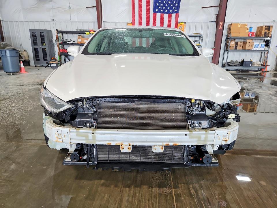 2017 FORD FUSION SE — Фото 5 из 12