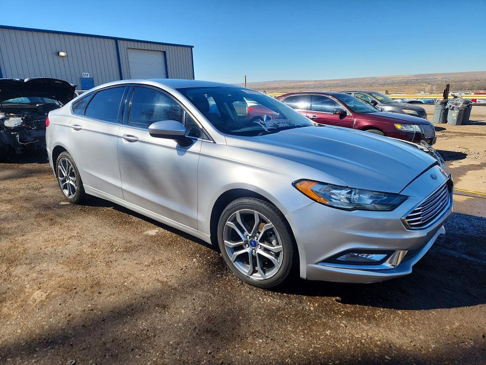 2017 FORD FUSION SE — Фото 4 из 12