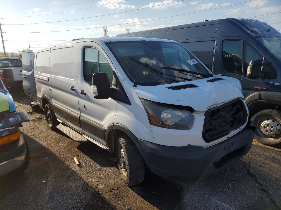 2017 FORD TRANSIT T-250 — Фото 4 из 14