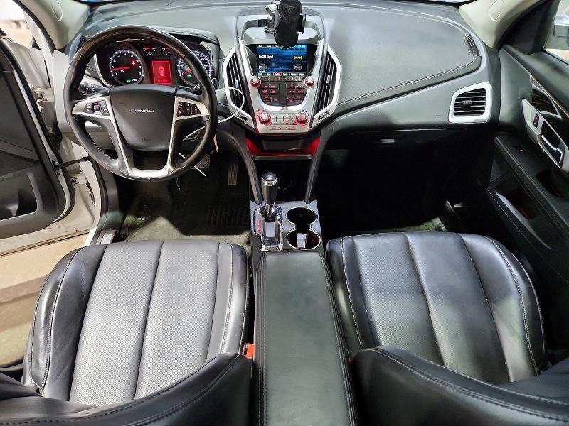 2017 GMC TERRAIN DENALI — Фото 8 из 13