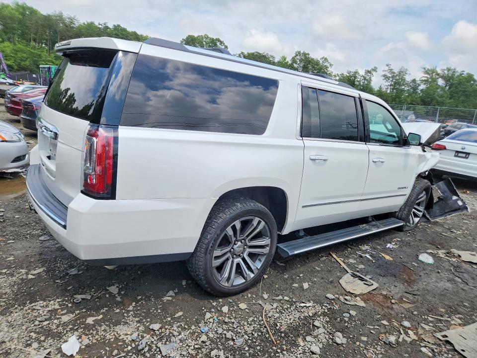 1GKS2HKJ8HR307189 2017 GMC YUKON XL photo no. 3