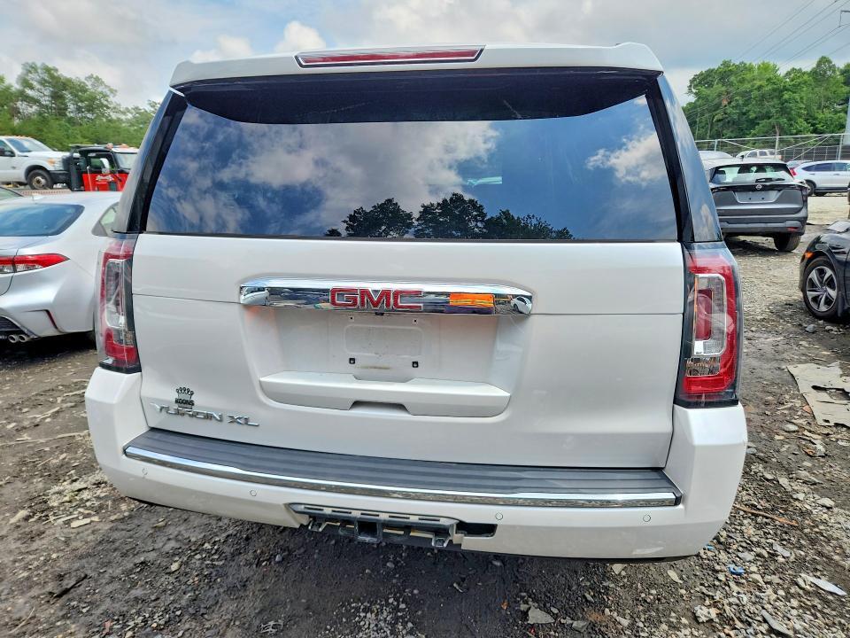 1GKS2HKJ8HR307189 2017 GMC YUKON XL photo no. 6