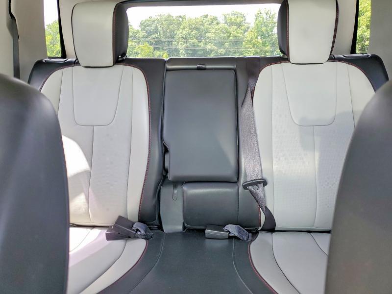 2017 GMC TERRAIN SLT — Фото 10 из 13