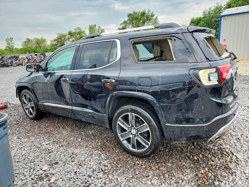 2017 GMC ACADIA DENALI — Фото 2 из 12