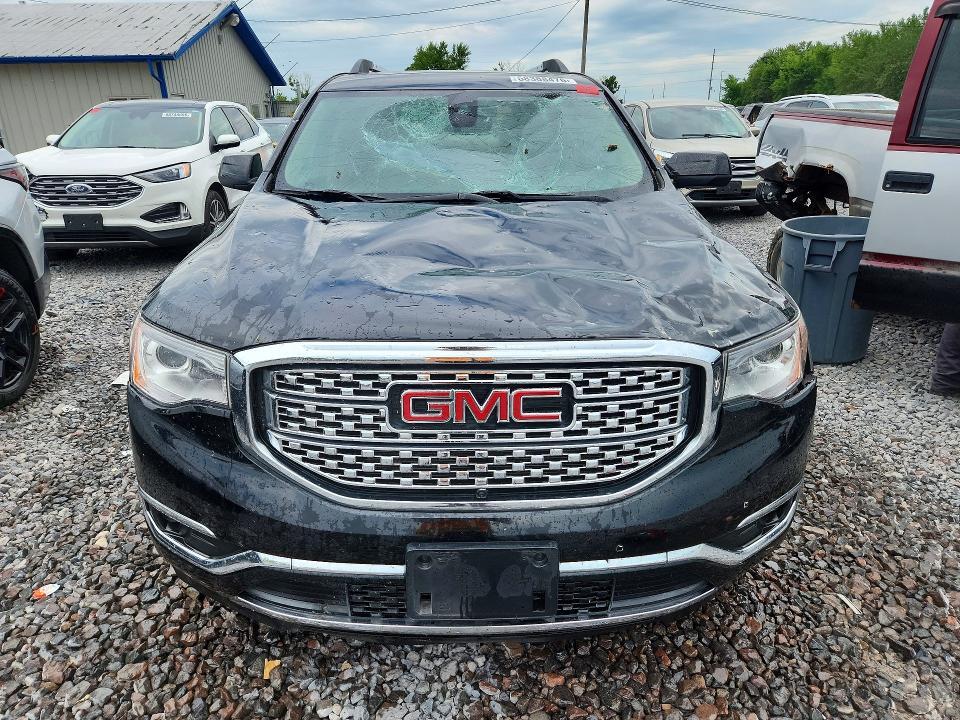 2017 GMC ACADIA DENALI — Фото 5 из 12