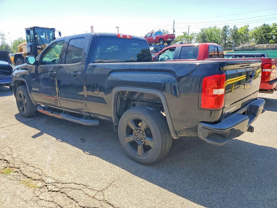 2017 GMC SIERRA K1500 — Фото 2 из 12