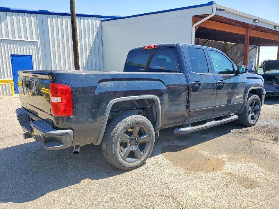 2017 GMC SIERRA K1500 — Фото 3 из 12