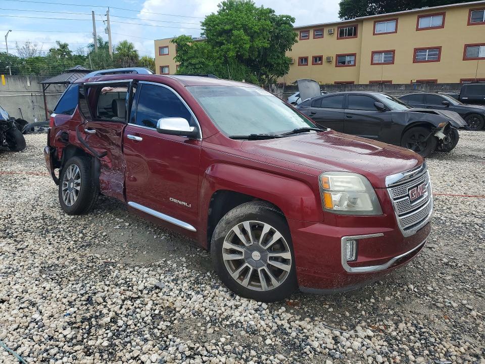 2017 GMC TERRAIN DENALI — Фото 4 из 13