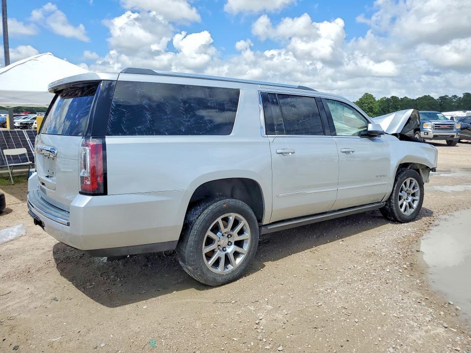 1GKS1HKJ6HR196645 2017 GMC YUKON XL photo no. 3