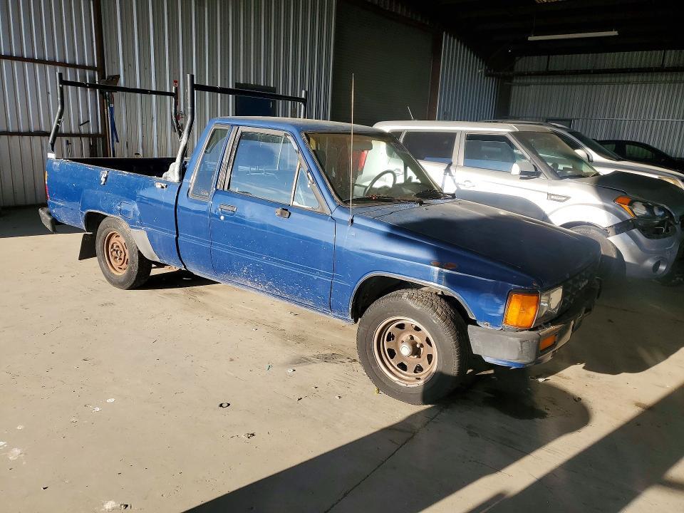 1985 TOYOTA PICKUP SR5 — Фото 4 из 12