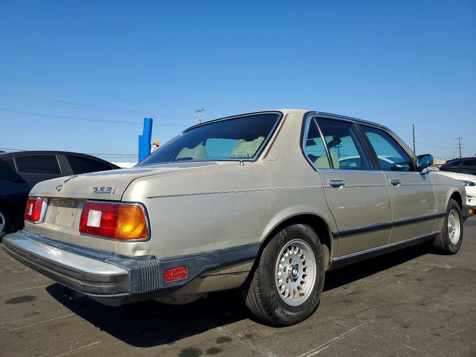 WBAFH8408F0637784 1985 BMW 735 photo no. 3