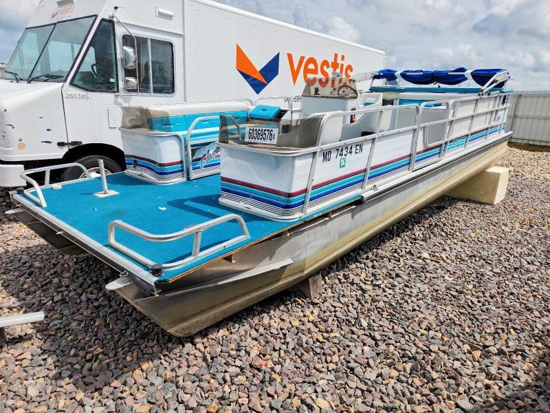1993 LOWE PONTOONS L257 CLASSIC — Фото 2 из 10