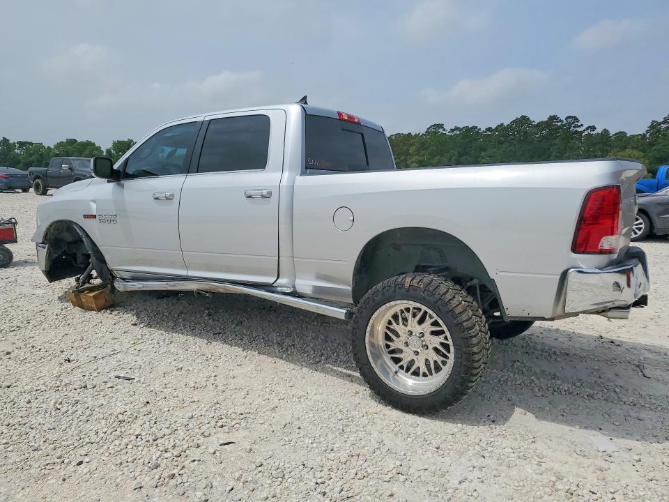 2018 RAM 1500 SLT — Фото 2 из 12
