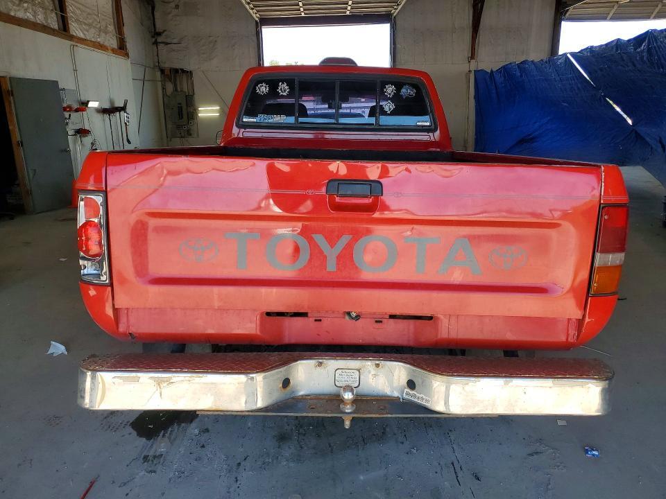 1994 TOYOTA PICKUP DX — Фото 6 из 12