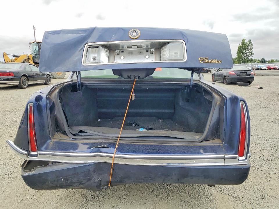 1995 CADILLAC DEVILLE — Фото 6 из 12