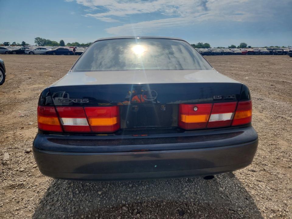 JT8BF22G3V0056582 1997 LEXUS ES photo no. 6
