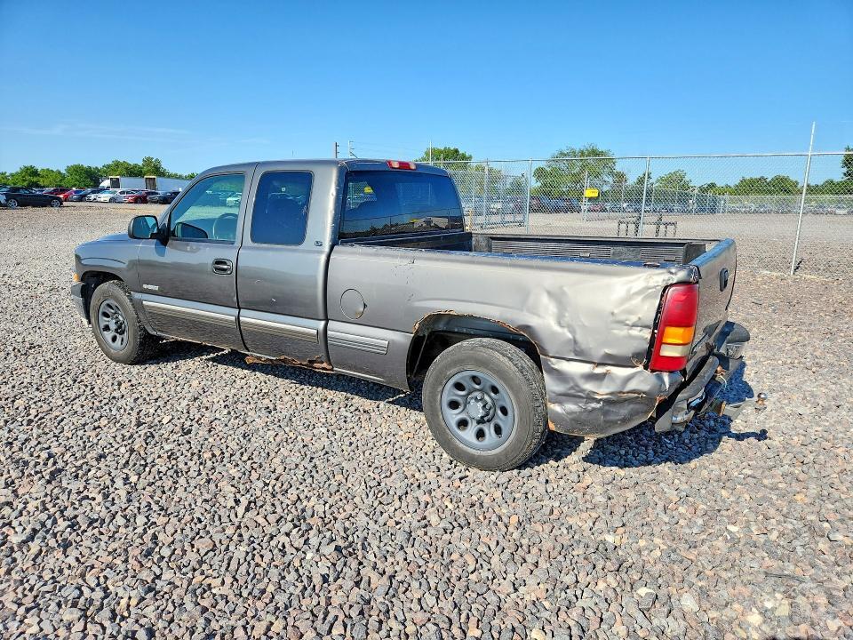 1999 CHEVROLET SILVERADO C1500 — Фото 2 из 12