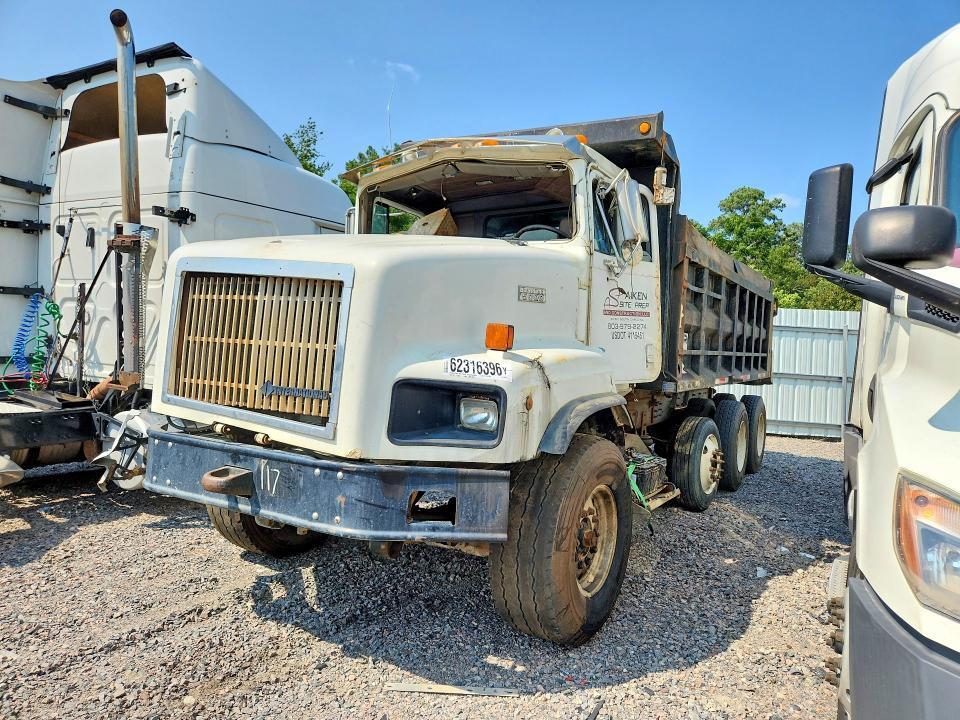 1999 INTERNATIONAL PAYSTAR 1HTTGAHT8XJ002518
