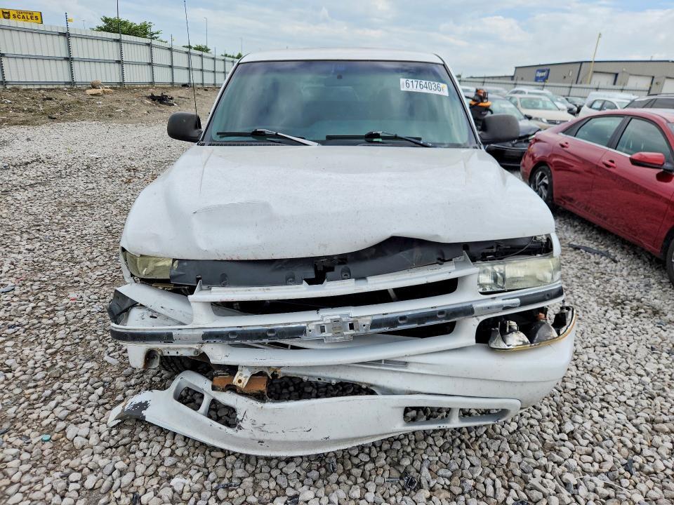 2000 CHEVROLET SILVERADO C1500 — Фото 5 из 12